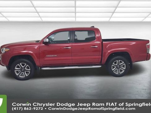 Used 2017 Toyota Tacoma Limited image 8