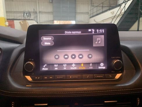 Used 2021 Nissan Rogue SL image 20