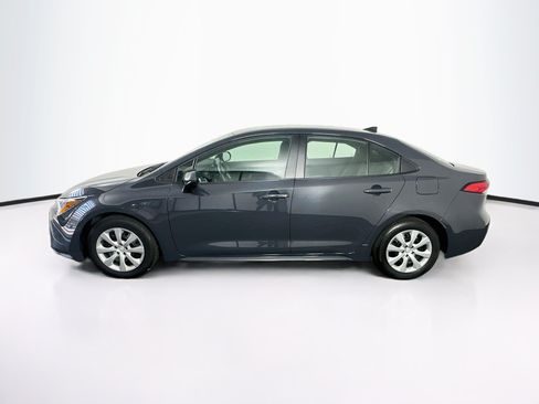 Used 2025 Toyota Corolla LE FWD image 4
