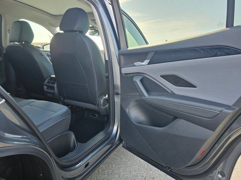 New 2026 Volkswagen Tiguan SE AWD/4WD image 15