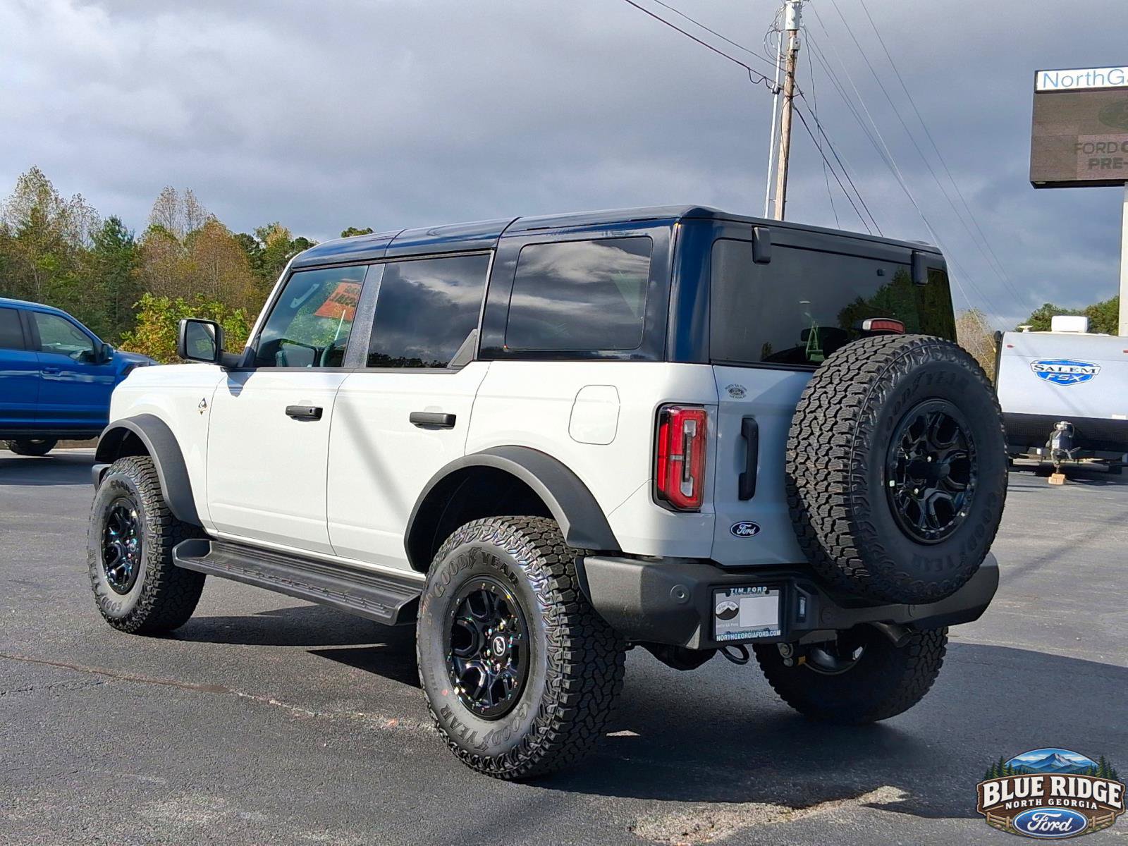 New 2026 Ford Bronco Outer Banks w/ Sasquatch Package AWD/4WD image 3