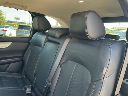 Used 2025 MAZDA CX-90 3.3 Turbo w/ Preferred Package image 19