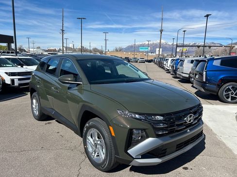 New 2026 Hyundai Tucson SE image 3