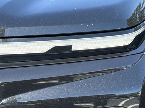 Certified 2024 Chevrolet Traverse RS image 11