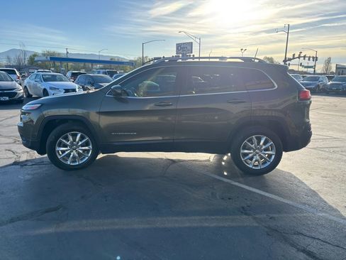 Used 2016 Jeep Cherokee Limited w/ Trailer Tow Group image 4