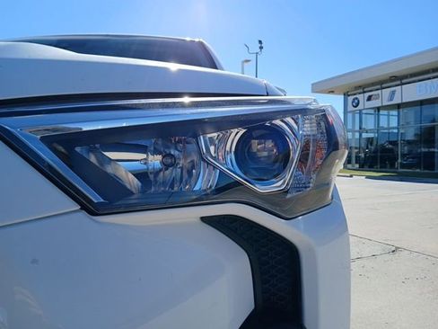 Used 2022 Toyota 4Runner SR5 image 5