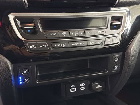 Used 2024 Honda Ridgeline Black Edition image 31