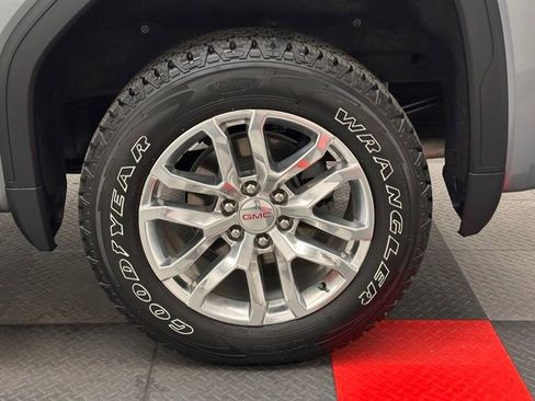 Used 2021 GMC Sierra 1500 SLT w/ SLT Premium Package AWD/4WD image 24