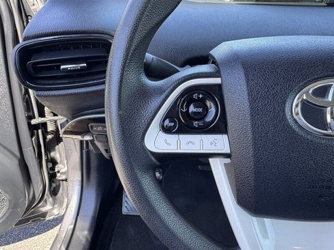 Used 2018 Toyota Prius Two w/ Prius Two Safety Plus Package FWD image 16