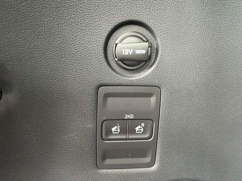 Used 2025 Hyundai Palisade SEL FWD image 32