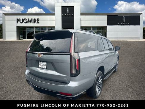 Used 2023 Cadillac Escalade ESV Sport w/ Touring Package AWD/4WD image 7