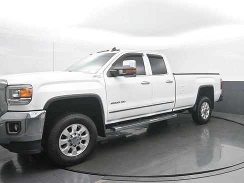 Used 2015 GMC Sierra 2500 SLT AWD/4WD image 2