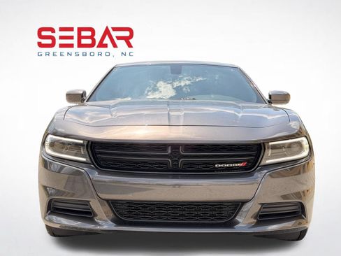 Used 2022 Dodge Charger SXT RWD image 3
