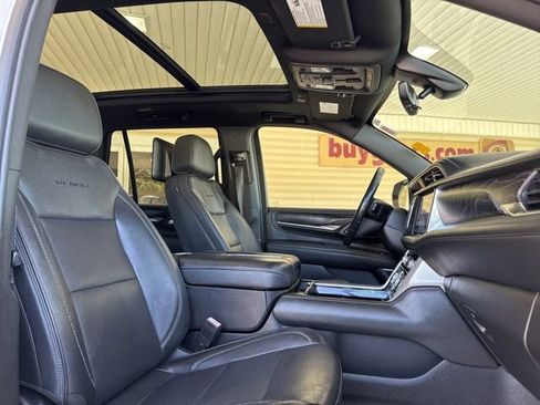 Used 2021 GMC Yukon Denali w/ Denali Ultimate Package AWD/4WD image 27