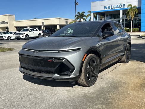 New 2026 Chevrolet Equinox EV RS image 2