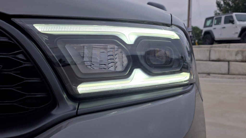 New 2027 Dodge Durango R/T w/ Blacktop Redline Package AWD/4WD image 9