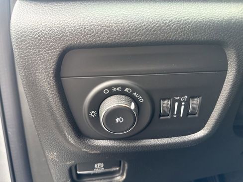 New 2026 Jeep Grand Cherokee Limited w/ Limited Altitude Package image 21