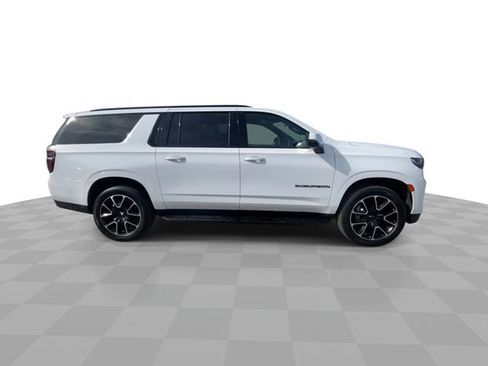 Used 2023 Chevrolet Suburban RST w/ Sport Performance Package AWD/4WD image 3