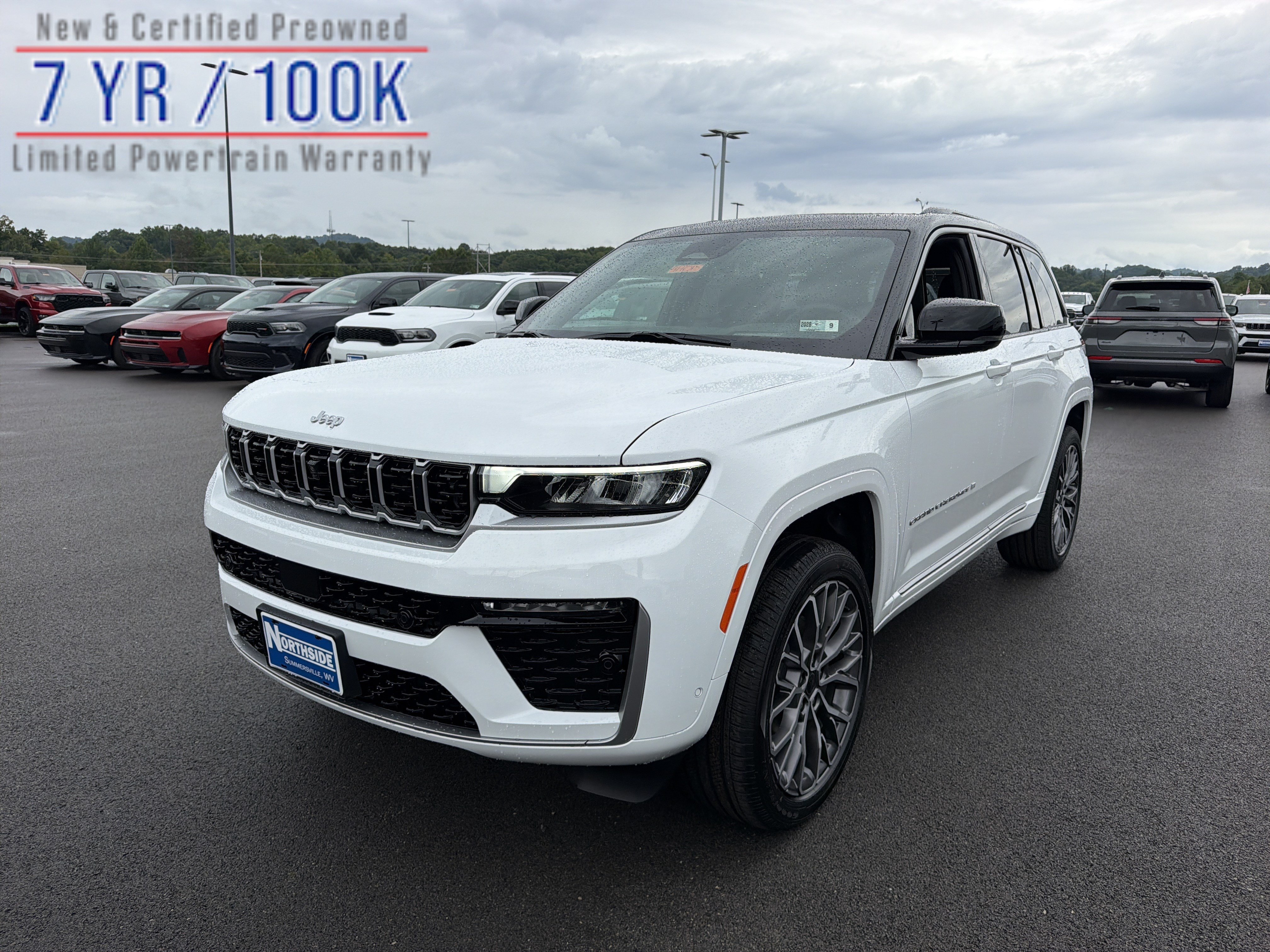 New 2027 Jeep Grand Cherokee Summit AWD/4WD image 1