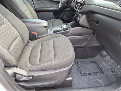 Used 2025 Ford Escape Active AWD/4WD image 29