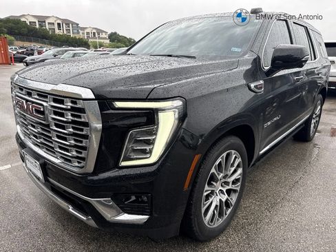 Used 2025 GMC Yukon Denali w/ Sun & Power Step Package AWD/4WD image 1