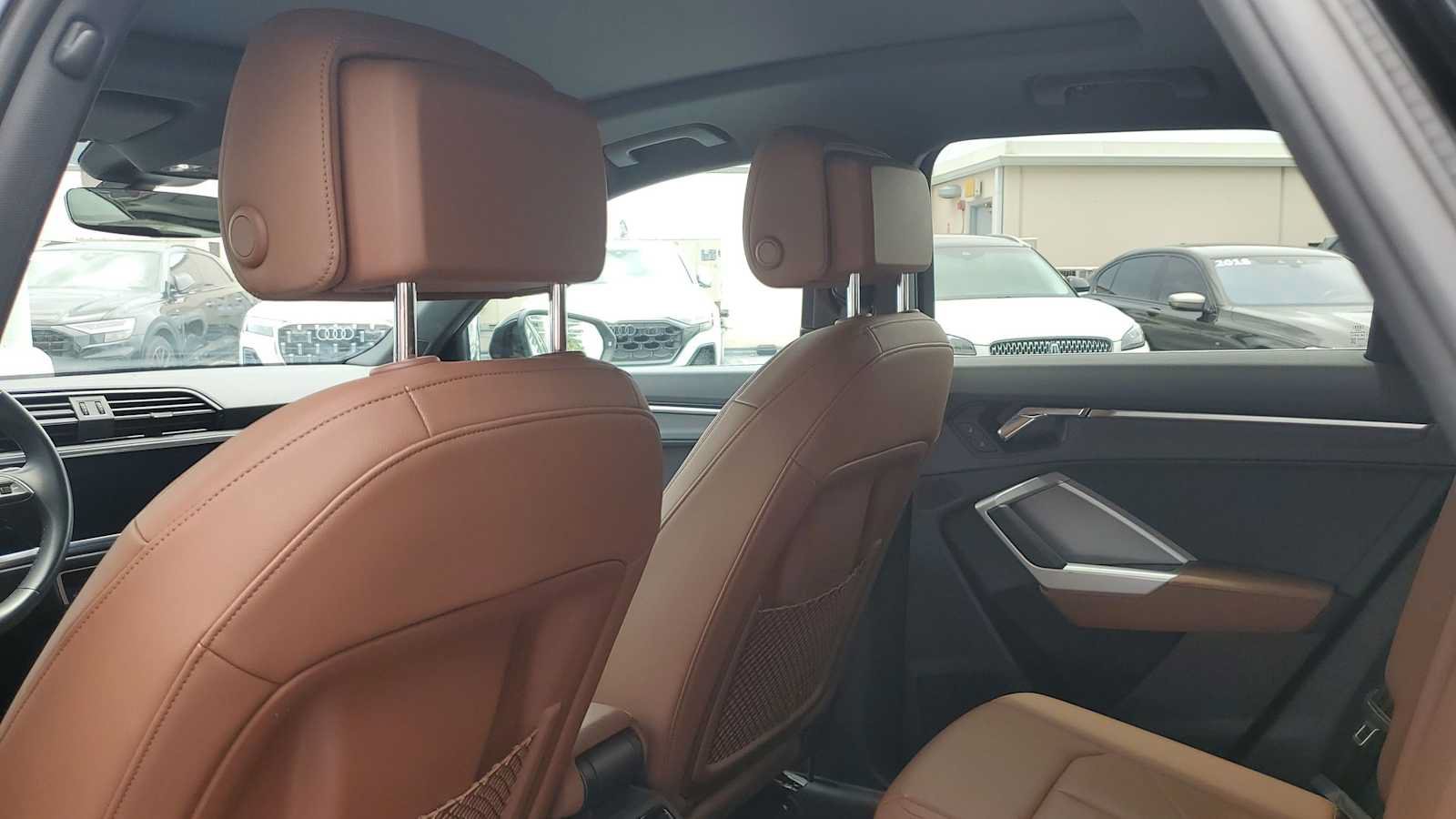 Used 2022 Audi Q3 2.0T Premium w/ Convenience Package AWD/4WD image 18