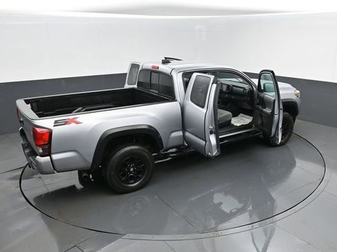 Used 2020 Toyota Tacoma SR w/ SX Package image 26