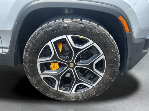 Used 2023 Rivian R1T Launch Edition AWD/4WD image 20