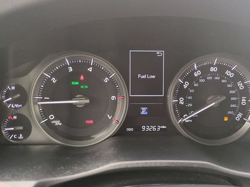 Used 2016 Toyota Land Cruiser w/ Four Season Floor Mat Package AWD/4WD image 17