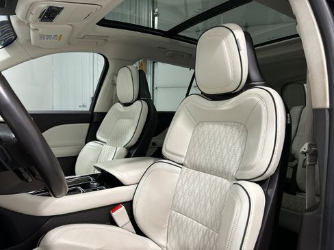 Used 2020 Lincoln Aviator Black Label w/ Dynamic Handling Package image 23