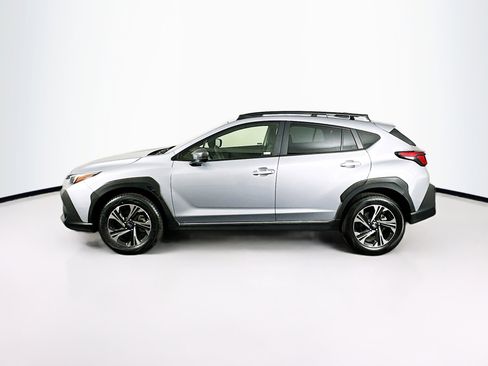 Used 2024 Subaru Crosstrek 2.0i Premium image 4