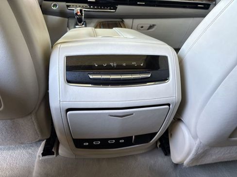 Certified 2022 Cadillac Escalade ESV Premium Luxury Platinum w/ Heavy-Duty Trailer Package image 22