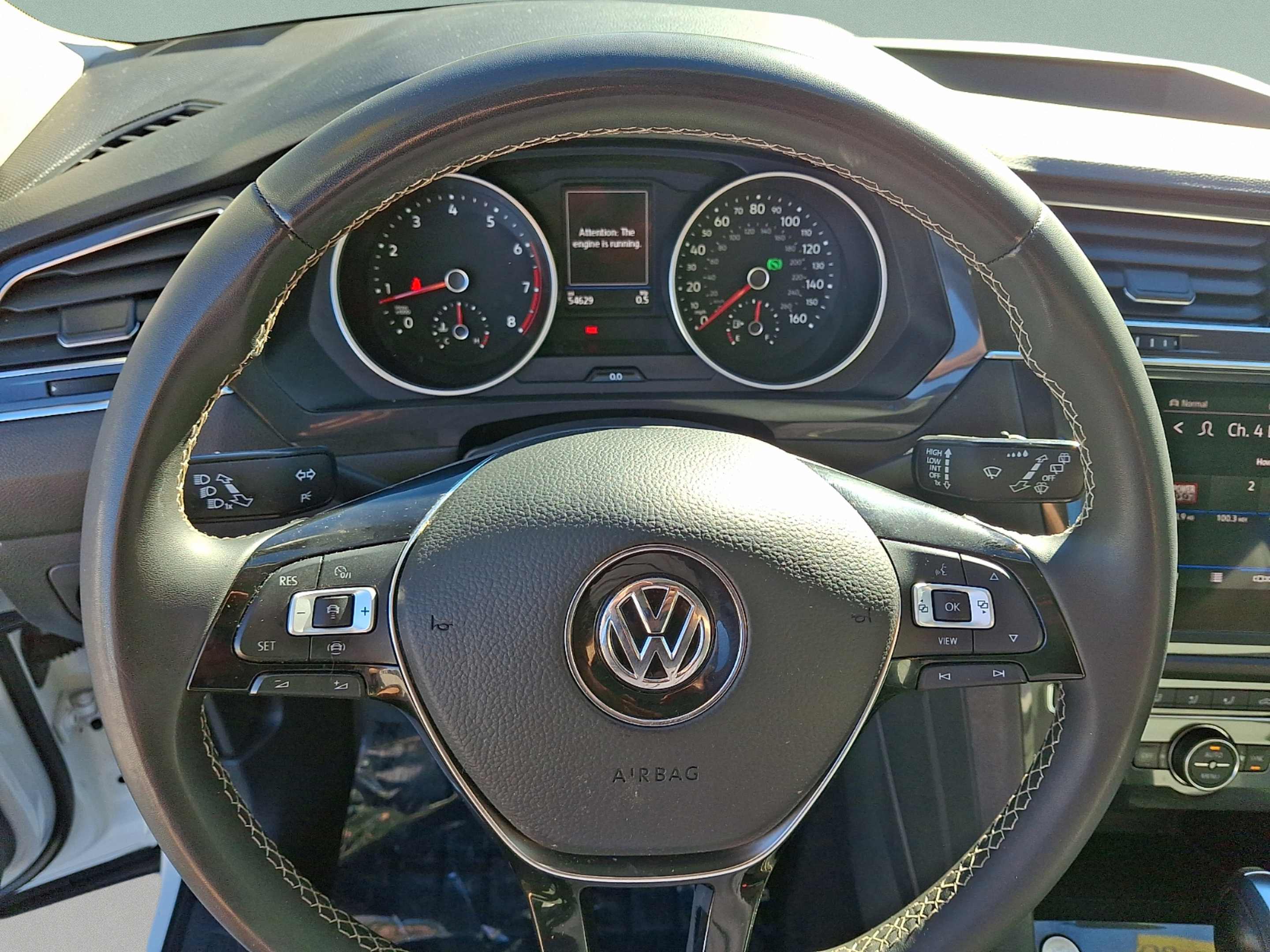 Used 2021 Volkswagen Tiguan SE w/ Panoramic Sunroof Package AWD/4WD image 17
