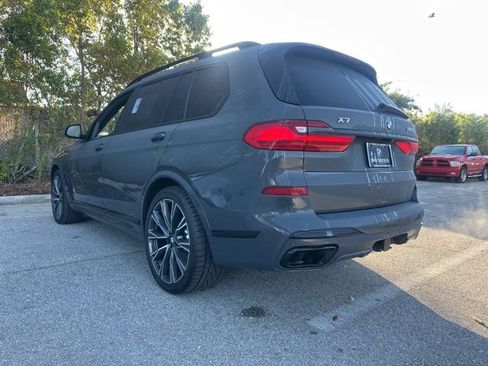 Used 2022 BMW X7 M50i image 12