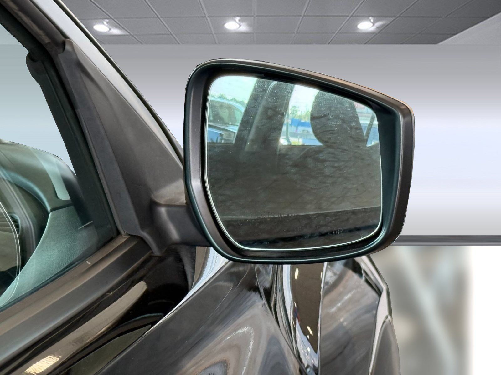 Used 2025 Nissan Kicks Play S FWD image 27