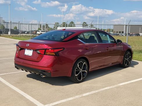 New 2025 Nissan Altima 2.5 SR image 5