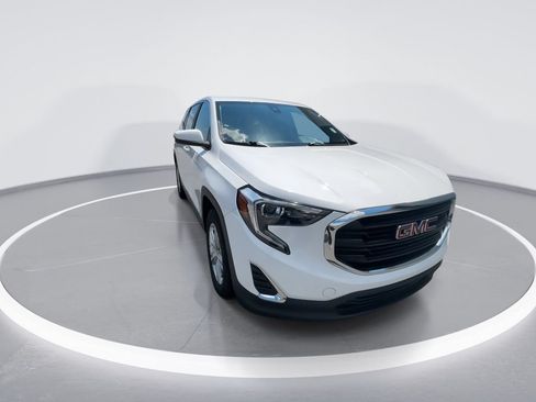 Used 2021 GMC Terrain SLE FWD image 2