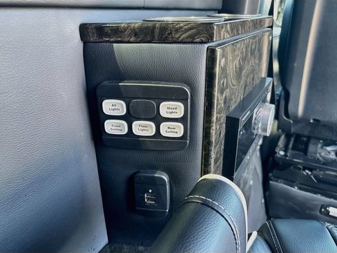 Used 2022 Mercedes-Benz Sprinter 3500 image 18