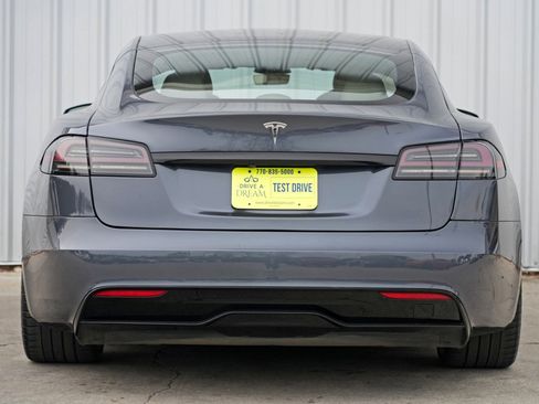 Used 2022 Tesla Model S image 11