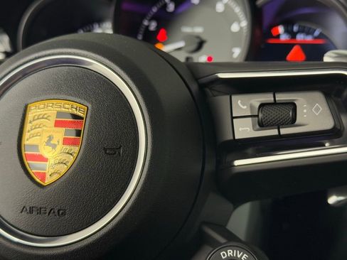 New 2026 Porsche Macan image 36