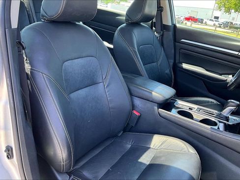 Used 2023 Nissan Altima 2.5 SL FWD image 7