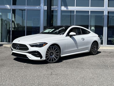 New 2026 Mercedes-Benz CLE 300 4MATIC Coupe image 2