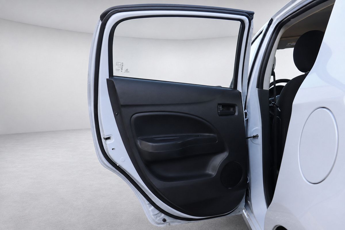 Used 2024 Mitsubishi Mirage ES FWD image 16