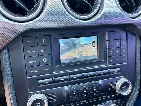 Used 2018 Ford Mustang GT RWD image 22