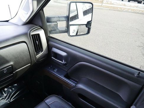 Used 2017 GMC Sierra 3500 Denali w/ Duramax Plus Package image 24