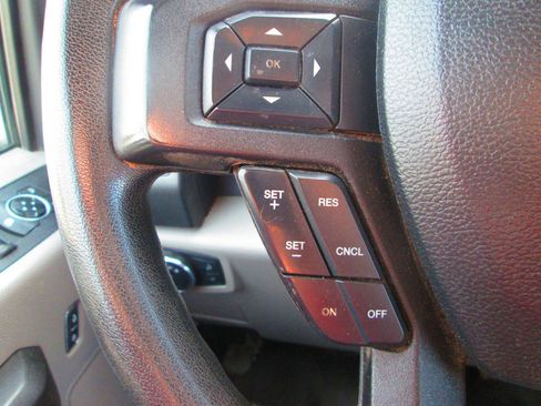 Used 2019 Ford F250 XL w/ Power Equipment Group AWD/4WD image 19