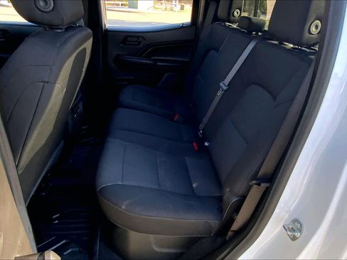 Used 2025 Chevrolet Colorado W/T w/ WT Custom Package image 20