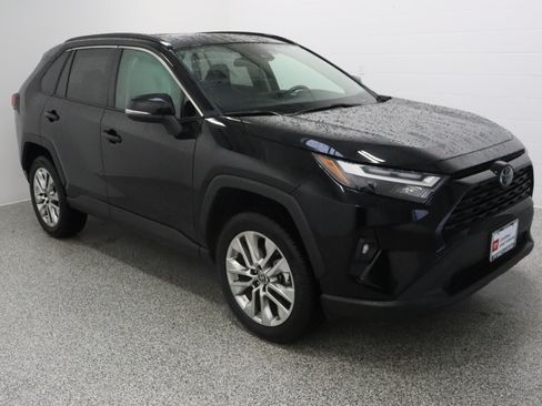 Certified 2025 Toyota RAV4 XLE Premium FWD image 5