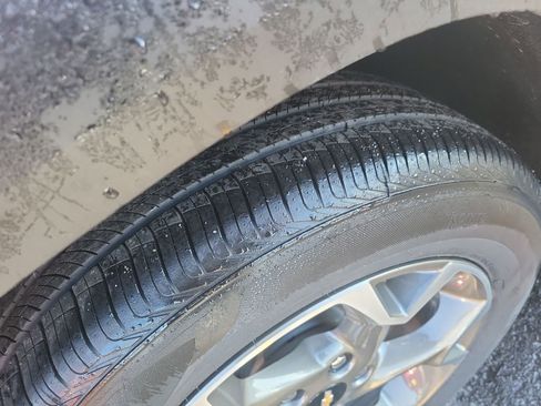 New 2025 Chevrolet Trax LT w/ LT Convenience Package image 27