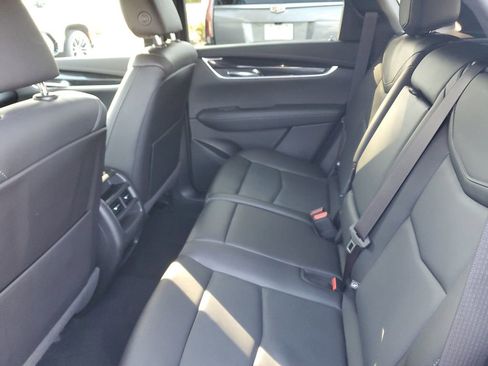 Used 2021 Cadillac XT5 Premium Luxury image 14